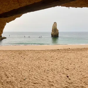 https://casa-madrugada.hotelaalgarve.com