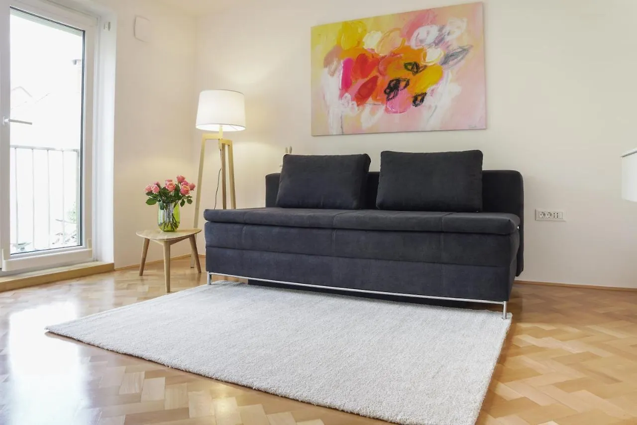 Bright Apartment Любляна 0*,  Словения